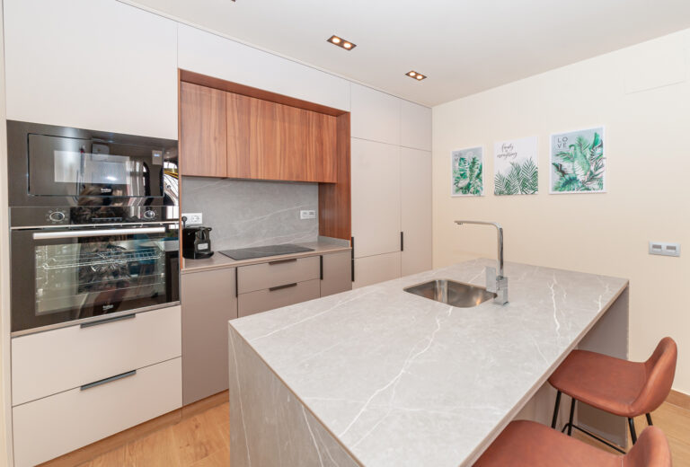 PE-Kitchen