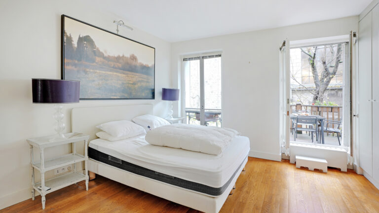 Rue Malher Bedroom Terrace